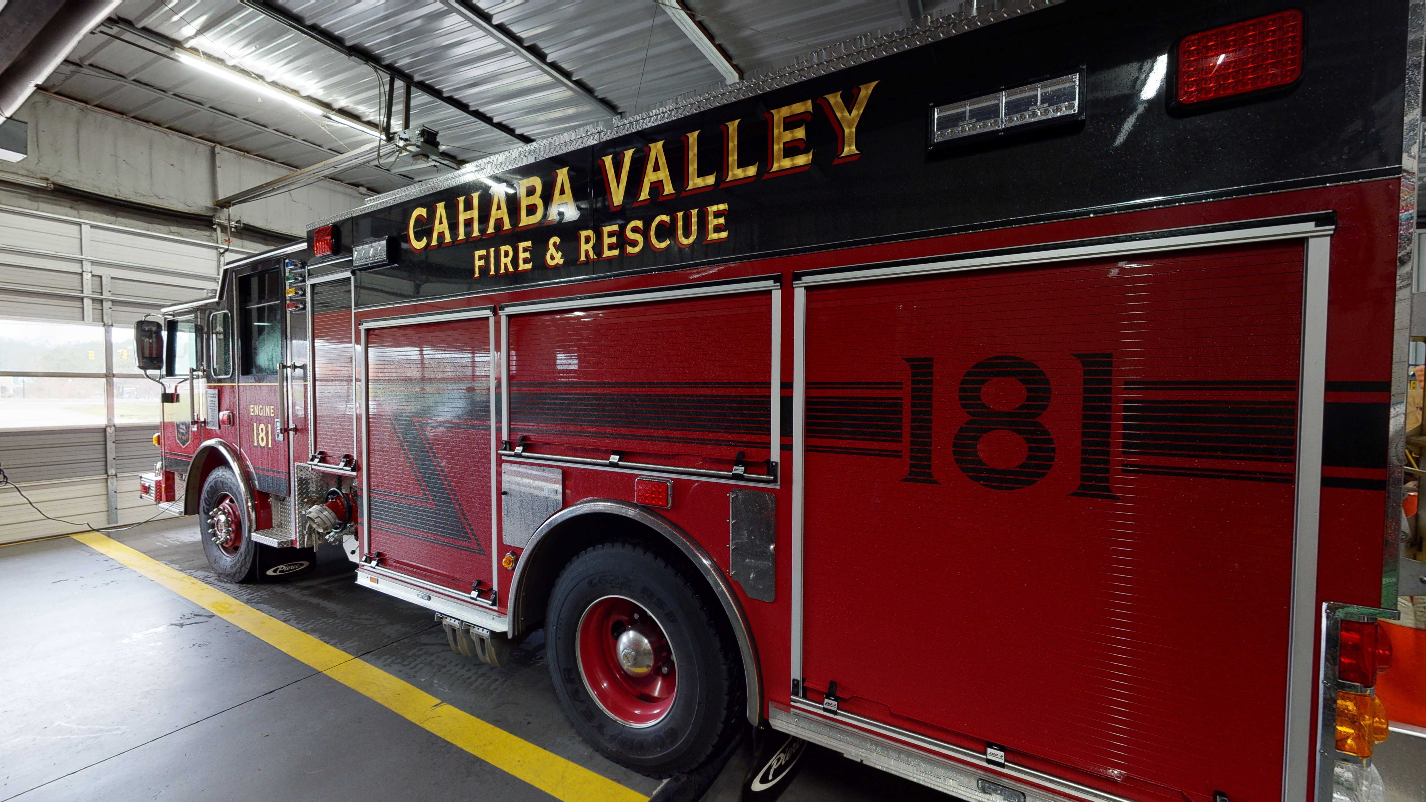 1_Cahaba-Valley-Fire-District-Engine-181-06082021_111830