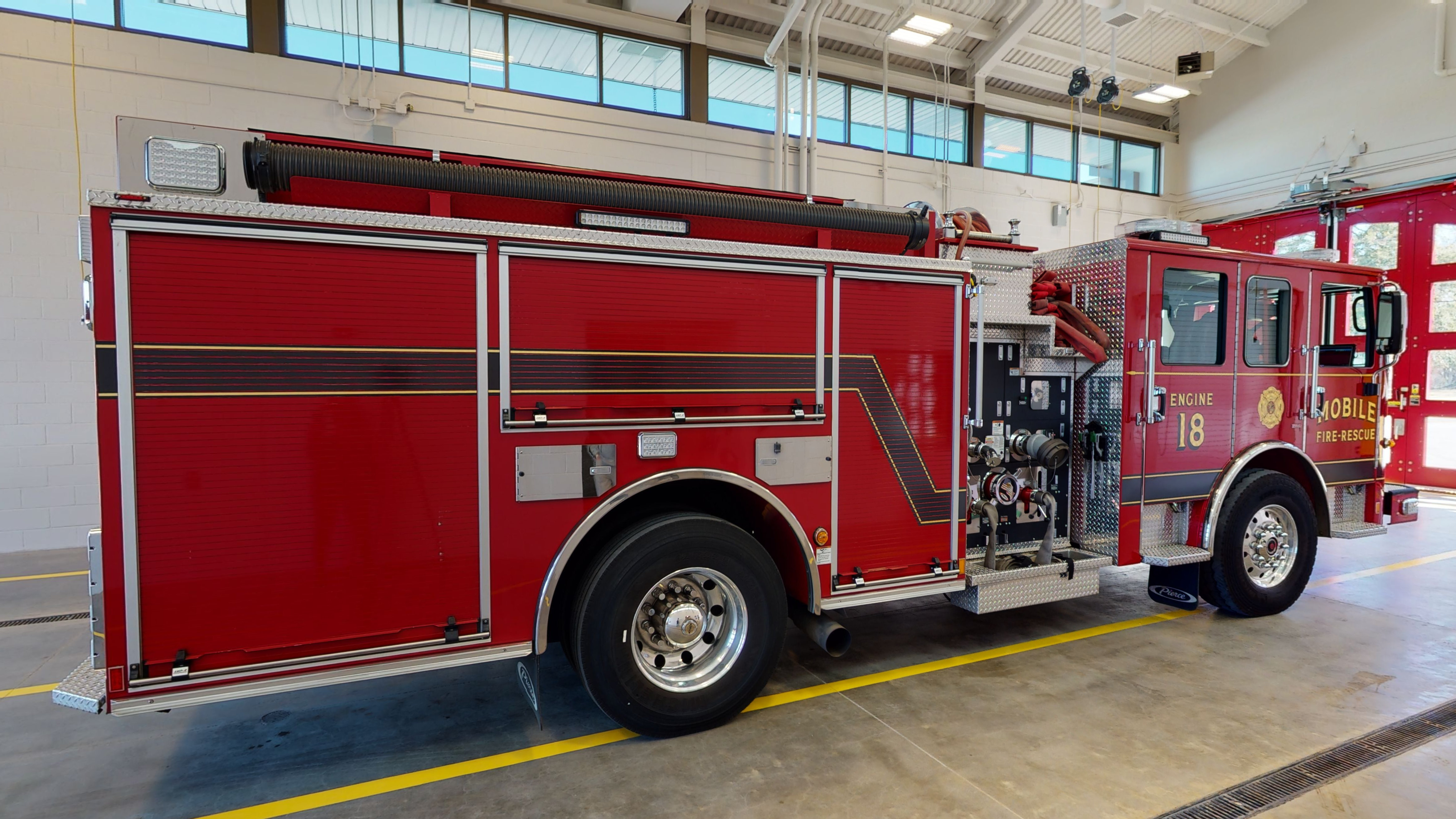 Mobile-Fire-Rescue-Engine-18-06182021_140935