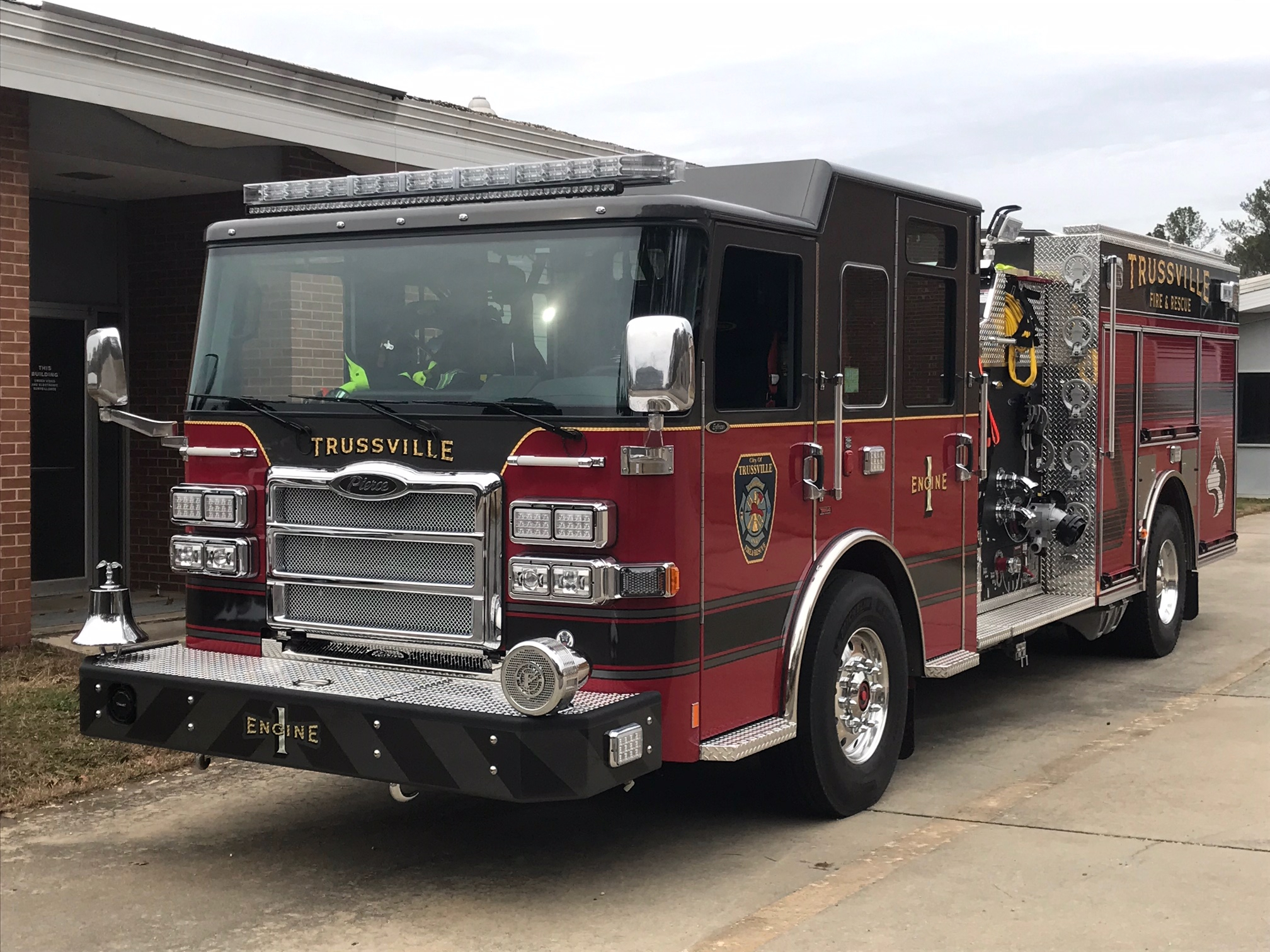 Pierce Enforcer Pumper to Trussville Fire & Rescue - Emergency