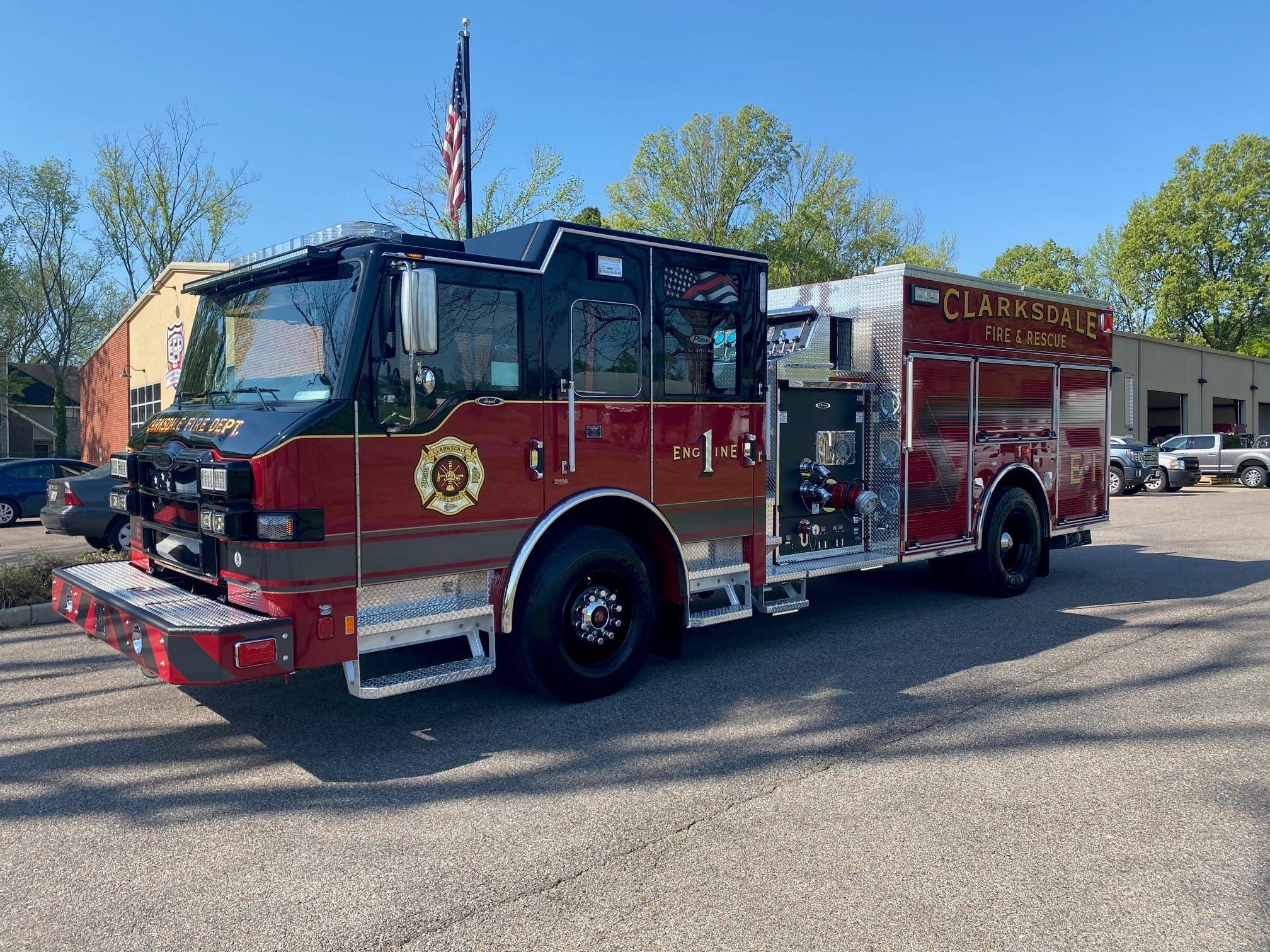 Pierce Impel Pumper to Clarksdale Fire Department - Emergency Equipment ...